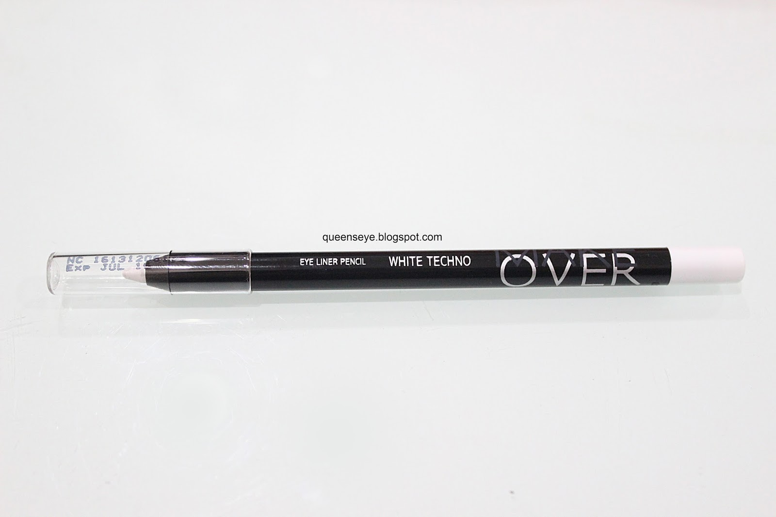 ღ Queen's Eye ღ MAKEOVER Eye Liner Pencil "White Techno"