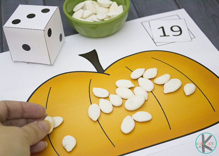 Kindergarten Worksheets and Games: FREE Pumpkin Counting Mats