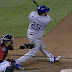 Kendrys Morales a palo limpio hacia la agencia libre
