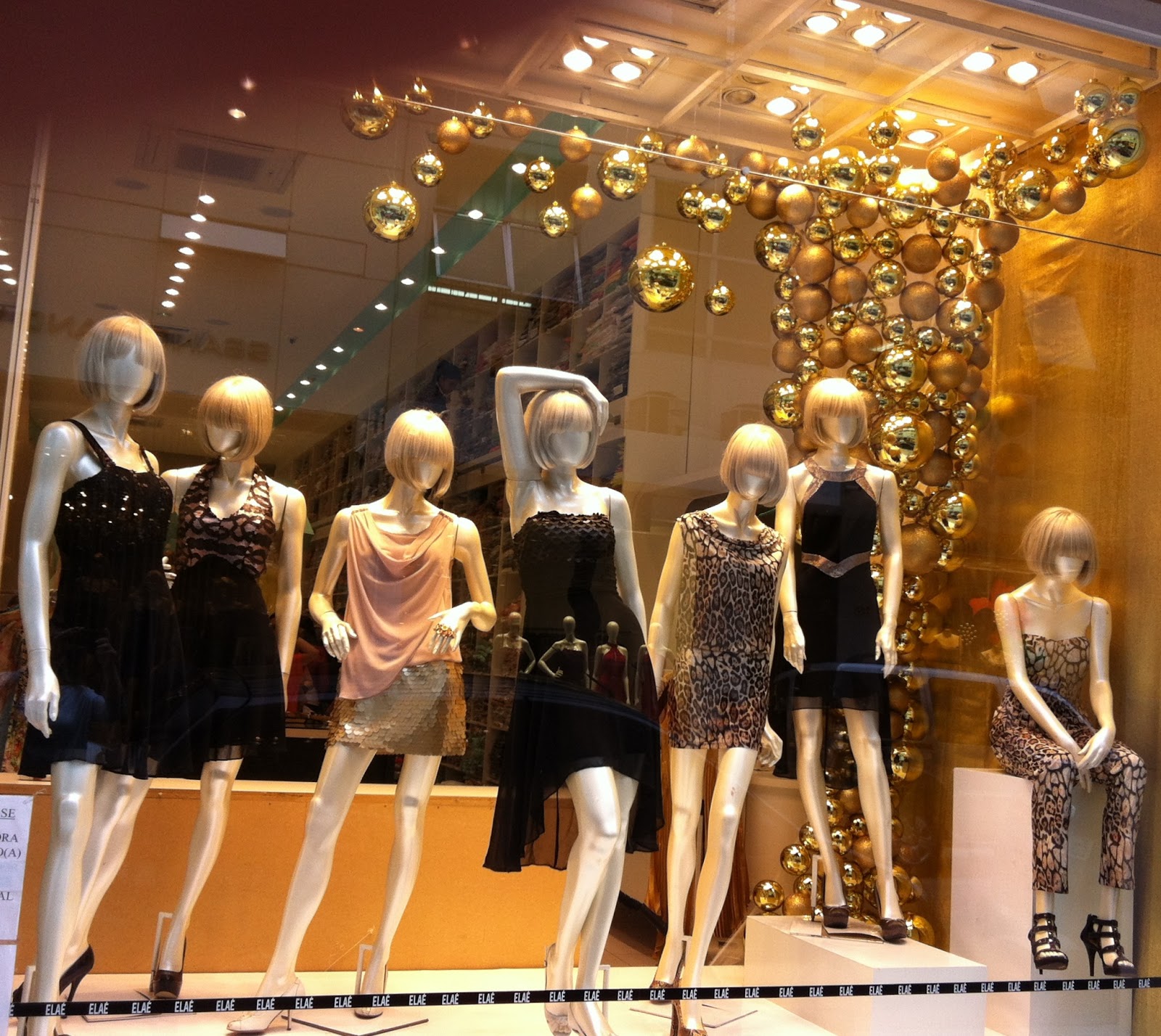 Idéias de Enfeites de Natal para Vitrines de Lojas Del Idéias de Enfeites de Natal para Vitrines de Lojas Del