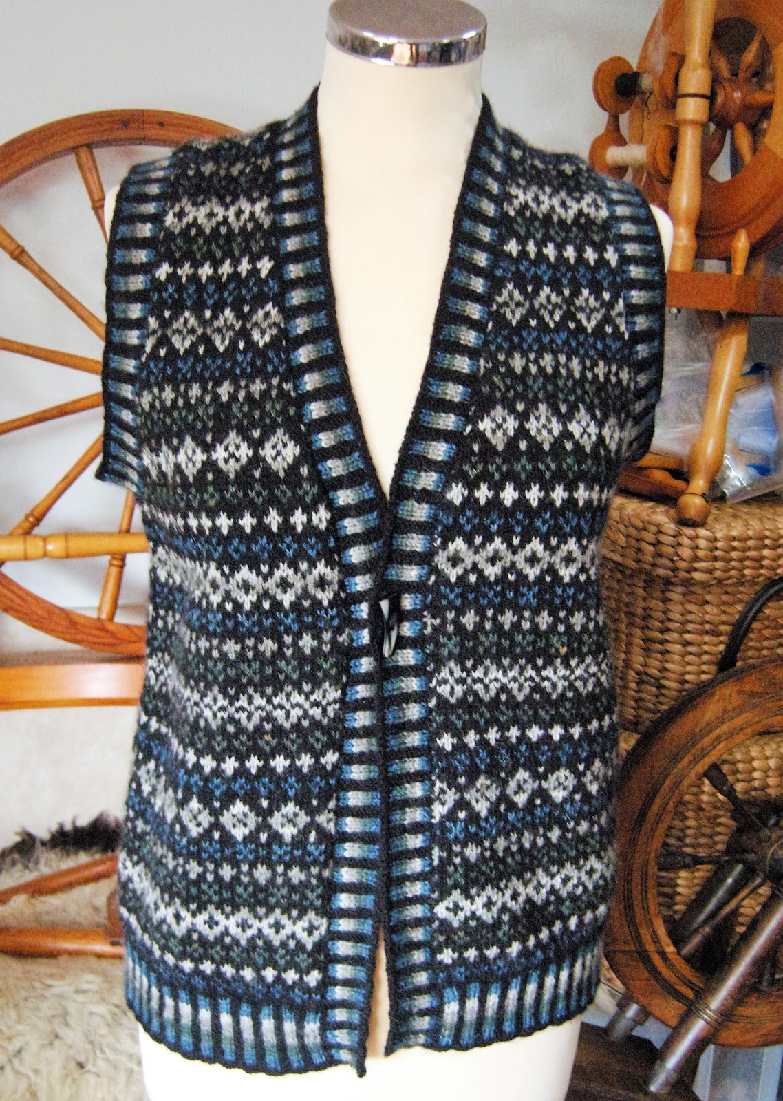 Shetland Handspun: Using a Shetland 'kep' pattern from the museum.