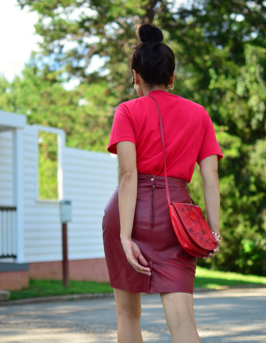 Leather skirt street style Leather skirt street style