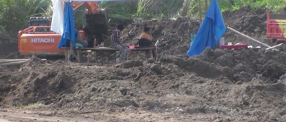 Warga Magetan Tutup Paksa Galian C
