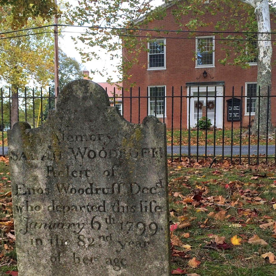 Woodstown Whimsies Down Jersey....Stopping by a Cemetery!