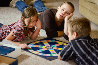 https://4.bp.blogspot.com/-mVwomeDM9XI/Wcu8QX3VuhI/AAAAAAAADw0/xMXd0gY7pDILMz_tAHs5SwsNDwLSX3IoQCLcBGAs/s320/sleepymom.jpg