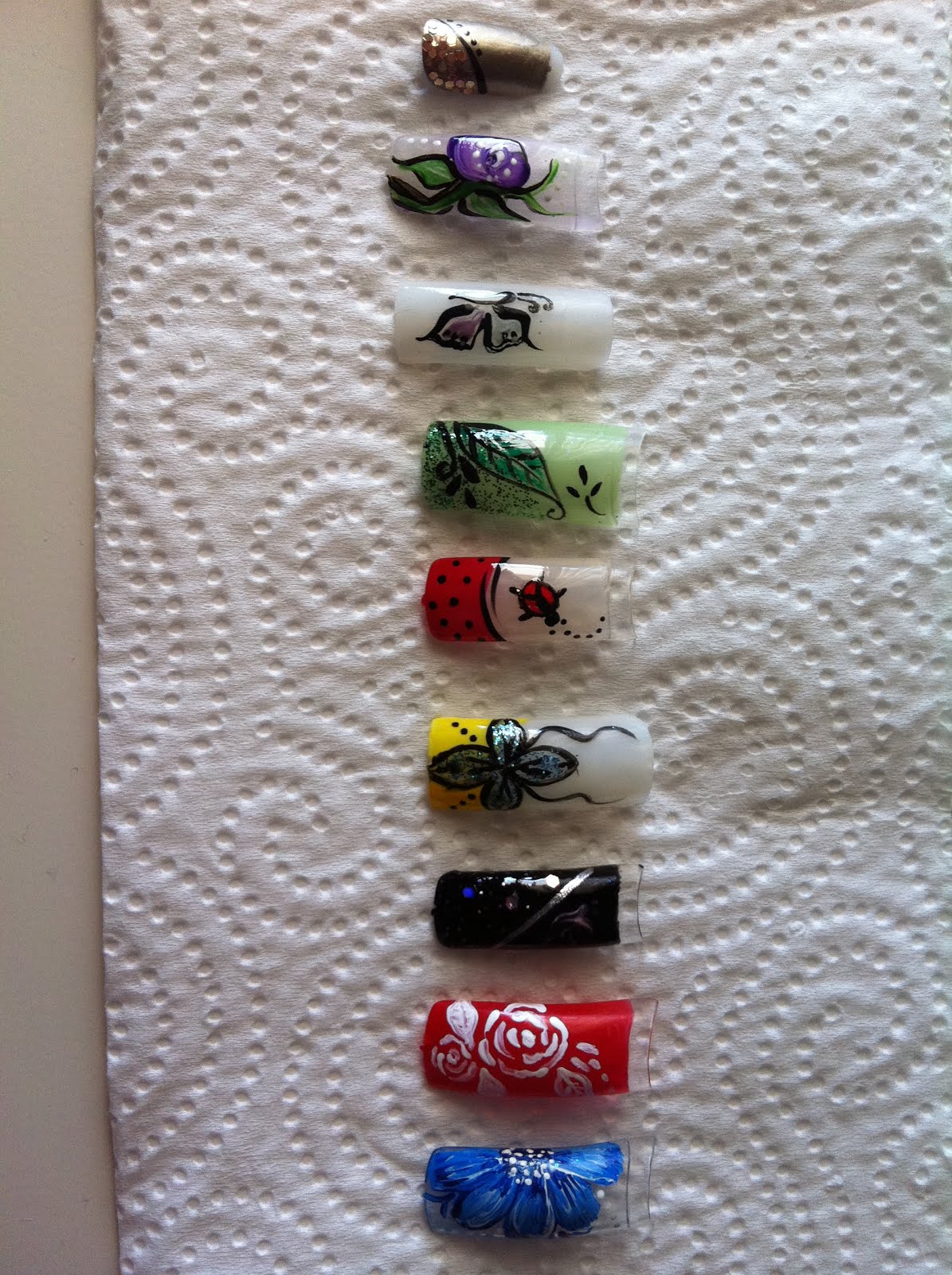 Uñas Esculpidas en Gel y Acrílicas: Diseños de Uñas