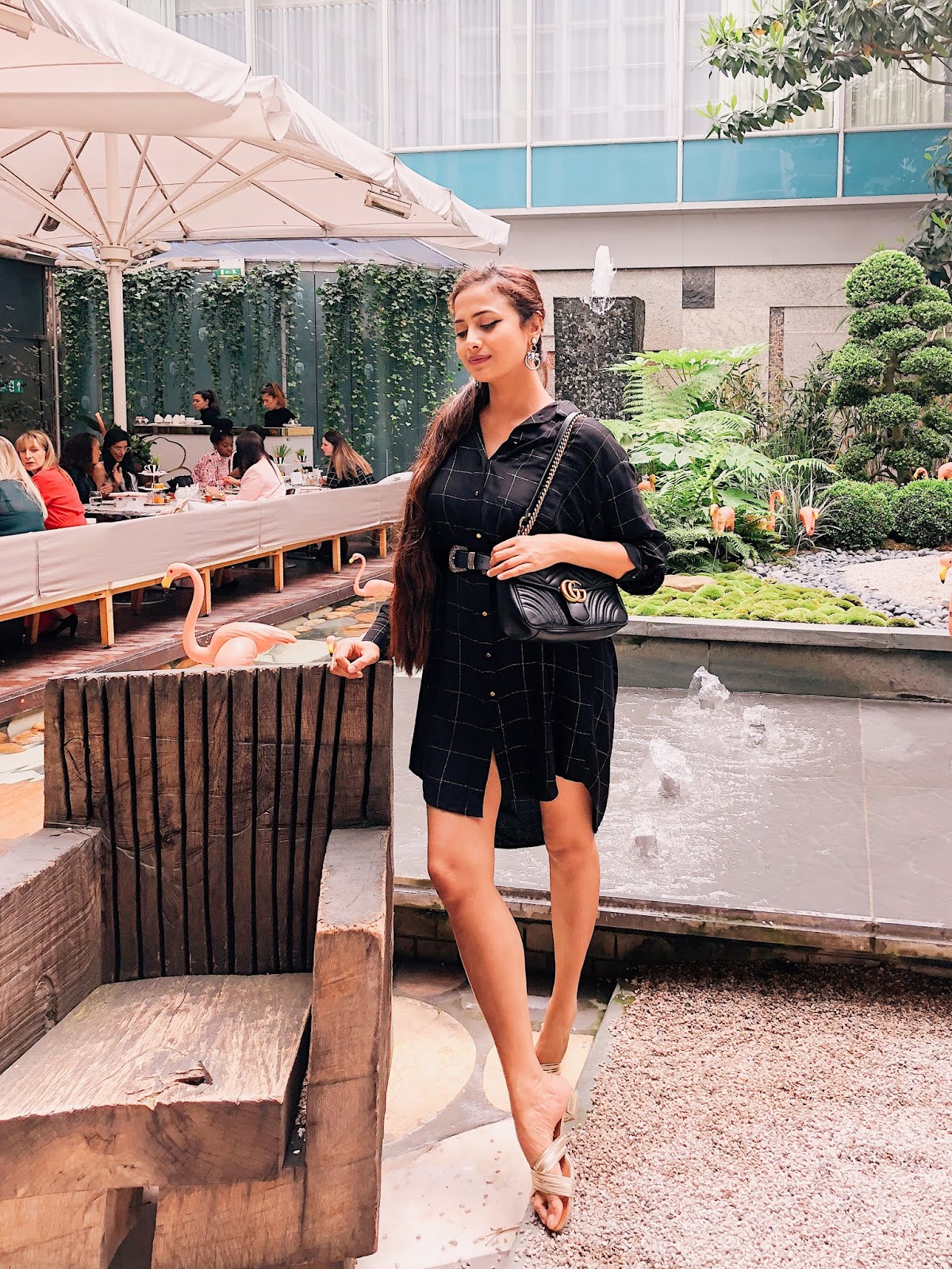 all black summer outfit, classy all black summer outfit, london street style, london blogger outfit, summer outfit, black shirt dress, gucci bag, metallic mules, indian blogger, london blog, uk blog, sanderson london, flamingoes london, instagram spot london, instagrammable places london, 