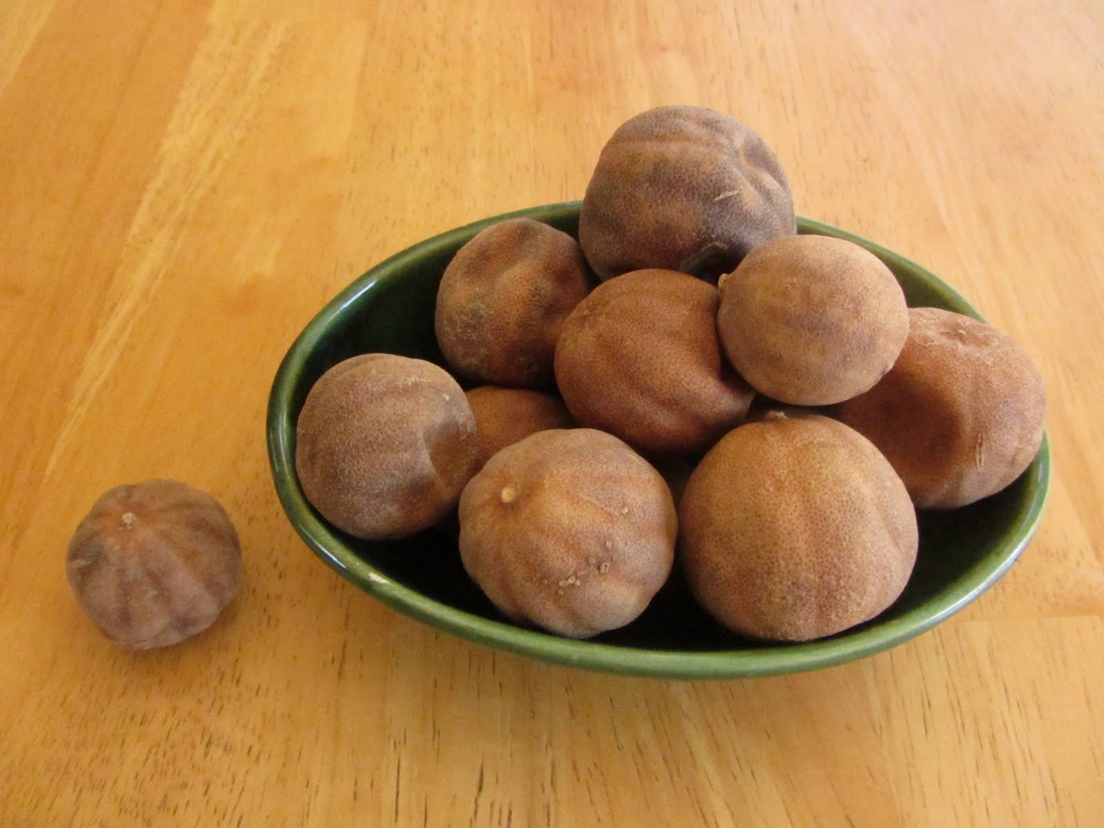 Vegan Eats and Treats! VeganMoFo 17 Whole Dried Limes = Actual Amazeballs