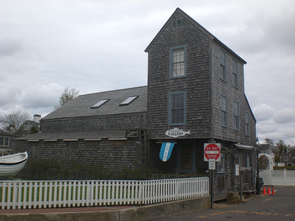 BLACK HOLE REVIEWS JAWS filming locations, part 1 Edgartown Amity