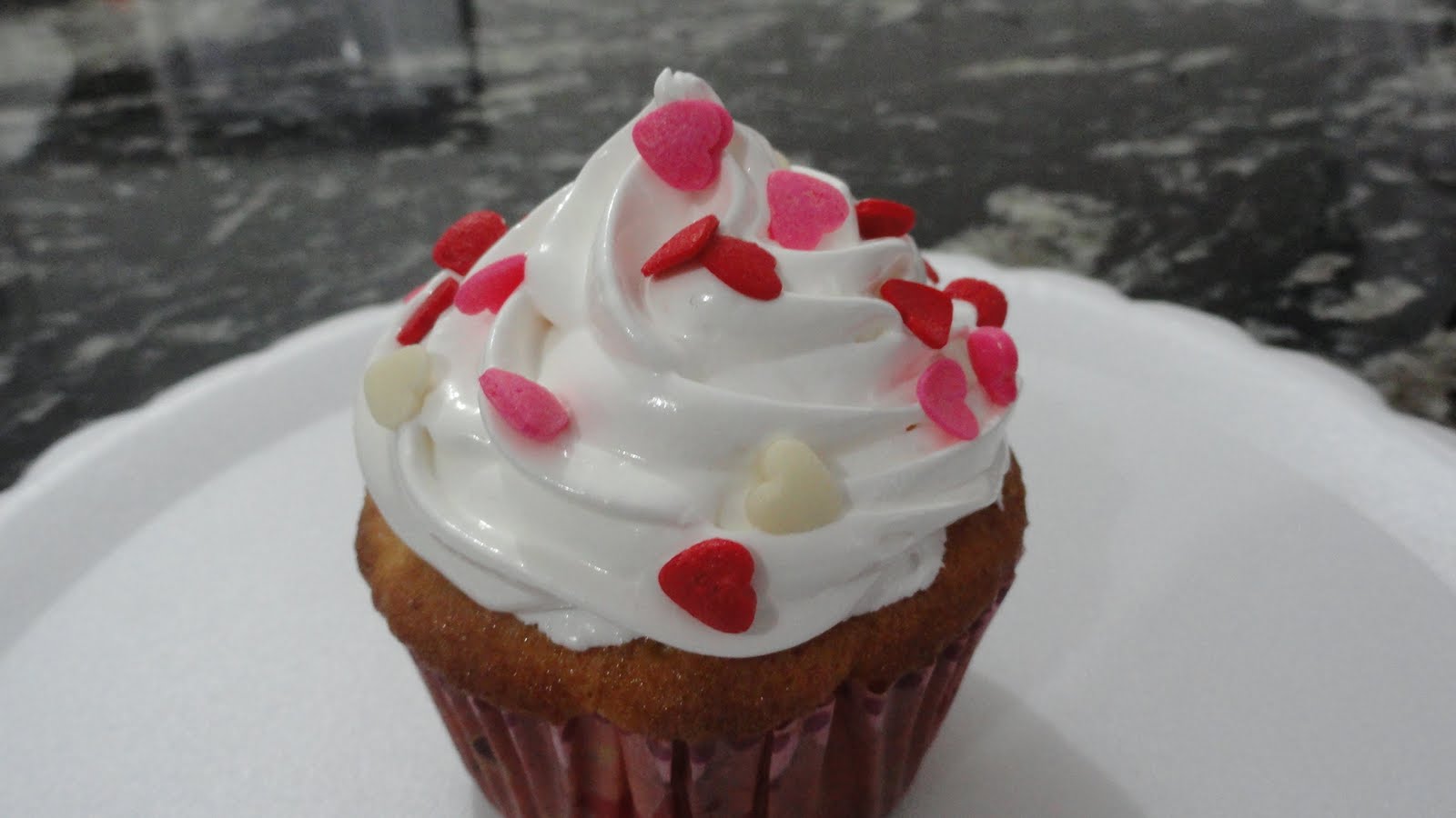 Lucimara Yozia Cake Design cap cakes