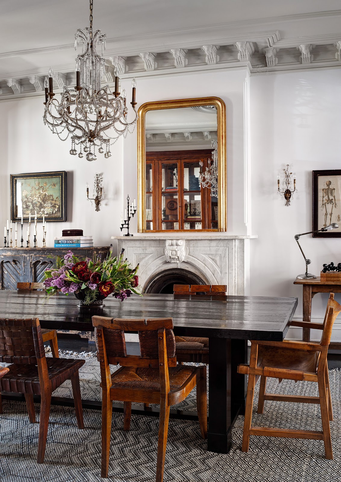 brooklyn-brownstone-great-homes-fireplaces-dining-room