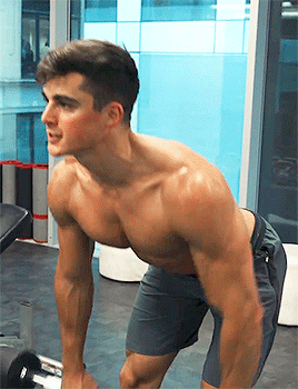 THE MALE CELEBRITY FAMOUS MALE PICTURE BLOG: Pietro Boselli, Shirtless