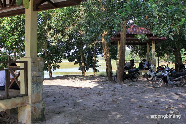 danau mempayak belitung timur