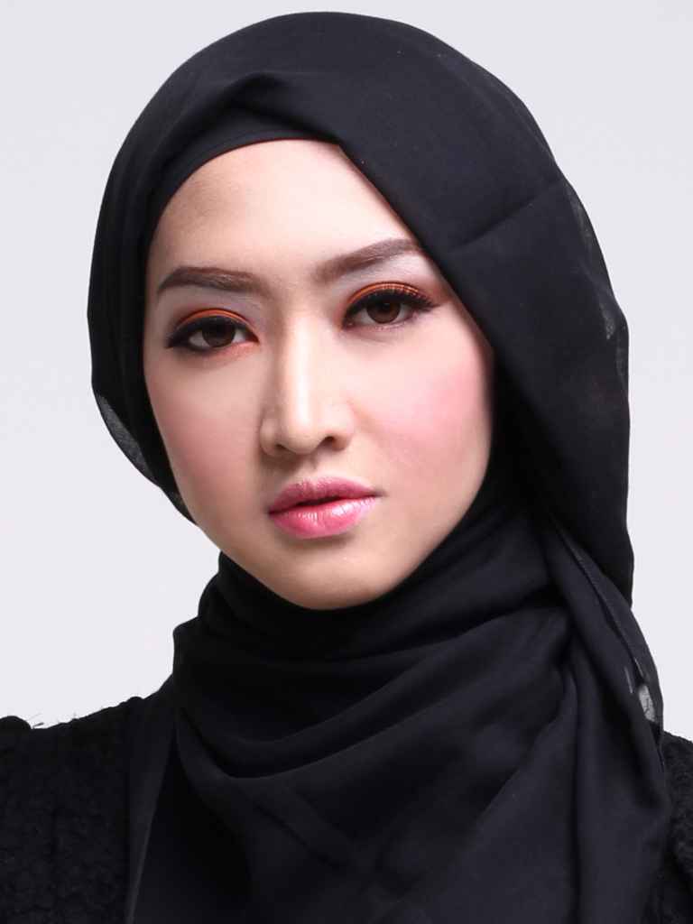 50 Muslim Girls DP for WhatsApp & Facebook