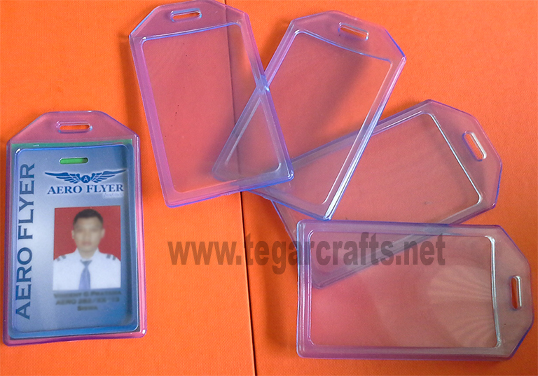 supplier tempat casing id card karyawan bolak balik card holder plastik