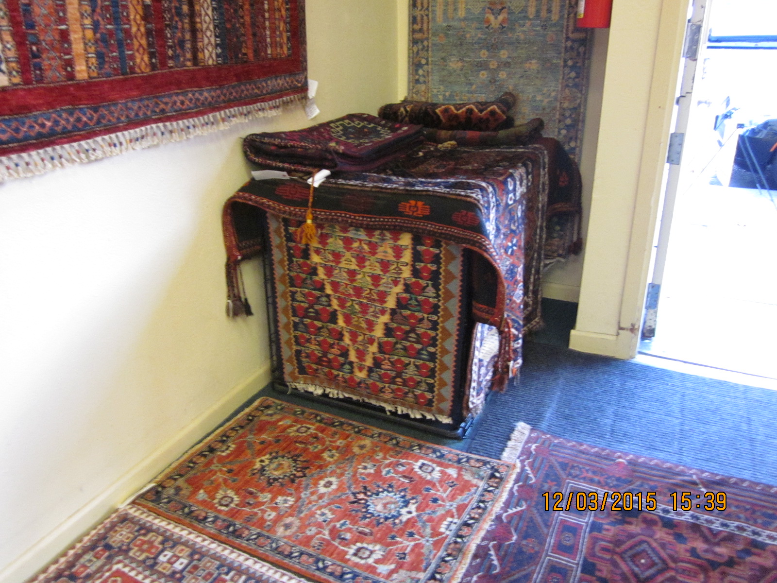 undercoverruglover-dogs-and-oriental-rugs-how-to-camouflage-your-dog