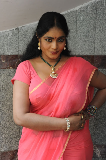 Gujarati aunty photo Gujarati aunty photo