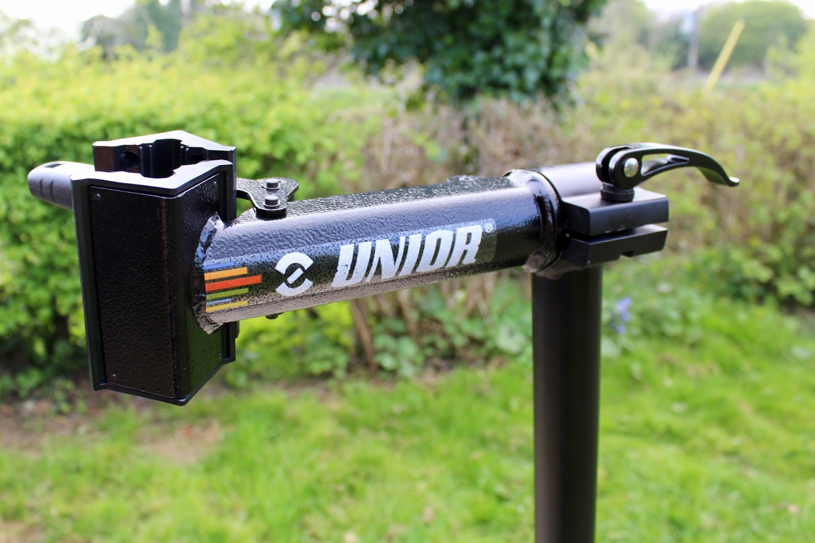 Review Unior Tools BikeGator+ Workstand