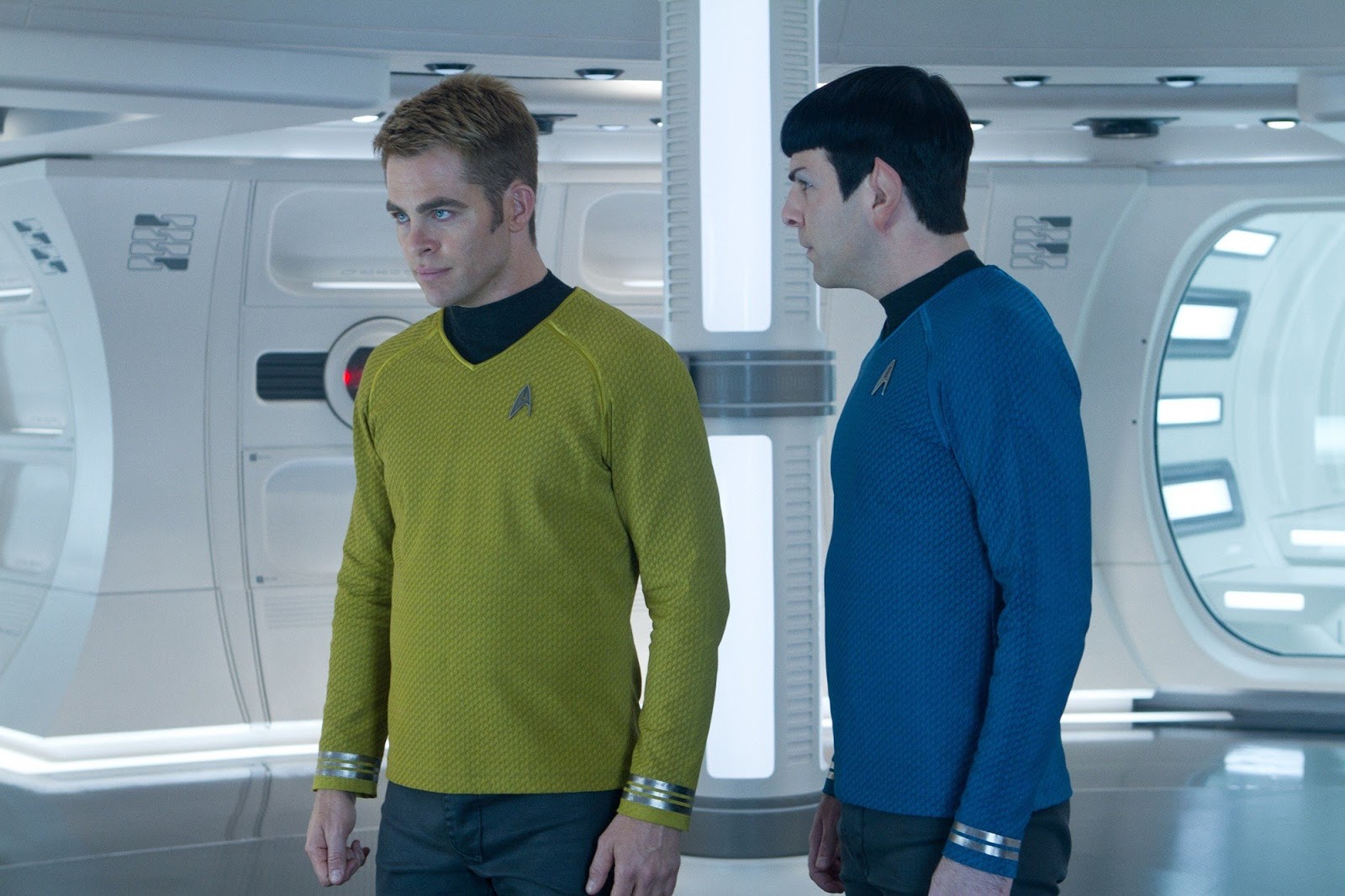 Star Trek Beyond Movie Trailer DC Outlook Star Trek Beyond Movie Trailer DC Outlook
