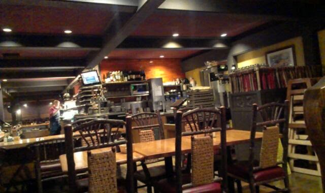 Dinerwood Los Angeles Diner Reviews The Kettle Manhattan Beach The Kettle S Interior Is Woodsy Like A Hunting Lodge For Example These European Style Woodcuts Of Animals Adorn All Booths
