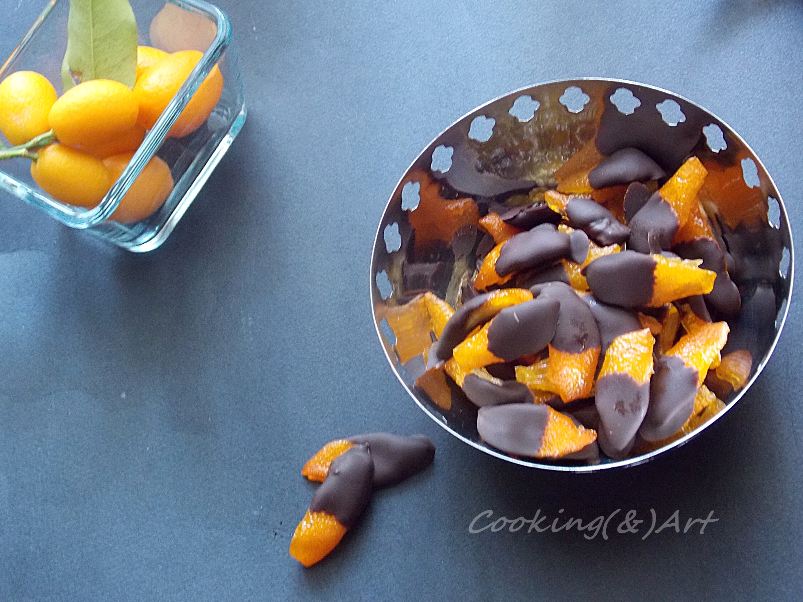 Σοκολατένια κουμκουάτ / Chocolate dipped kumquats Cooking & Art by