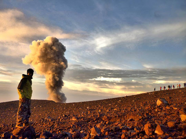puncak mahameru puncak mahameru