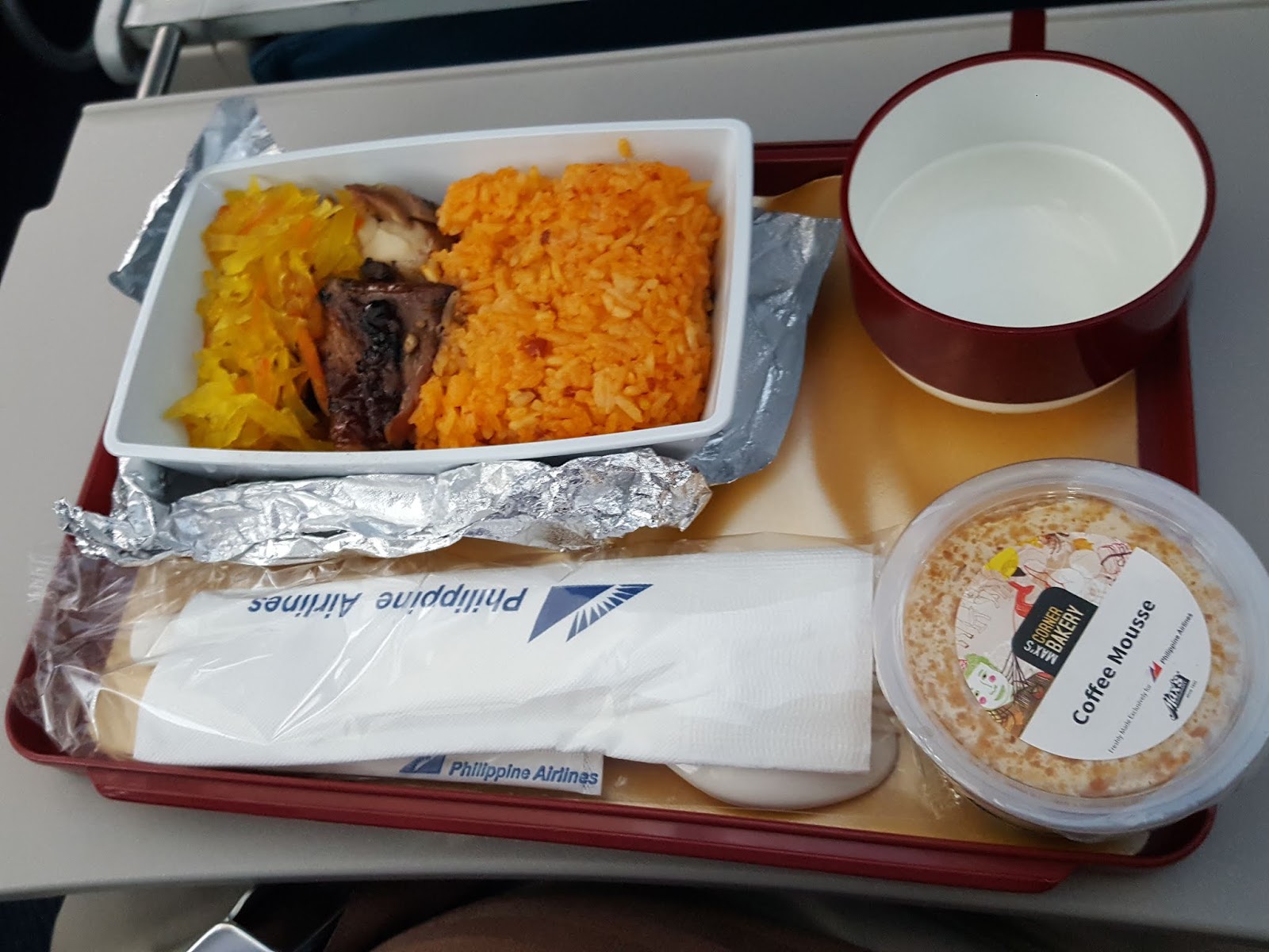 Pinoy Roadtrip PHILIPPINE AIRLINES Meals on Manila to Hong Kong