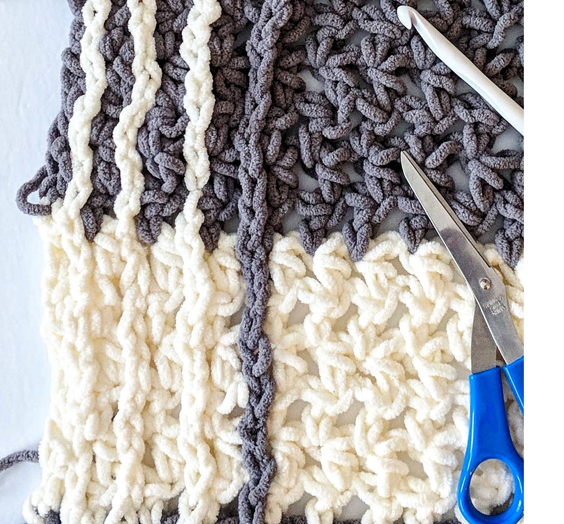 Easy Gingham Plaid Afghan Yarnspirations OTH Crochet Nook