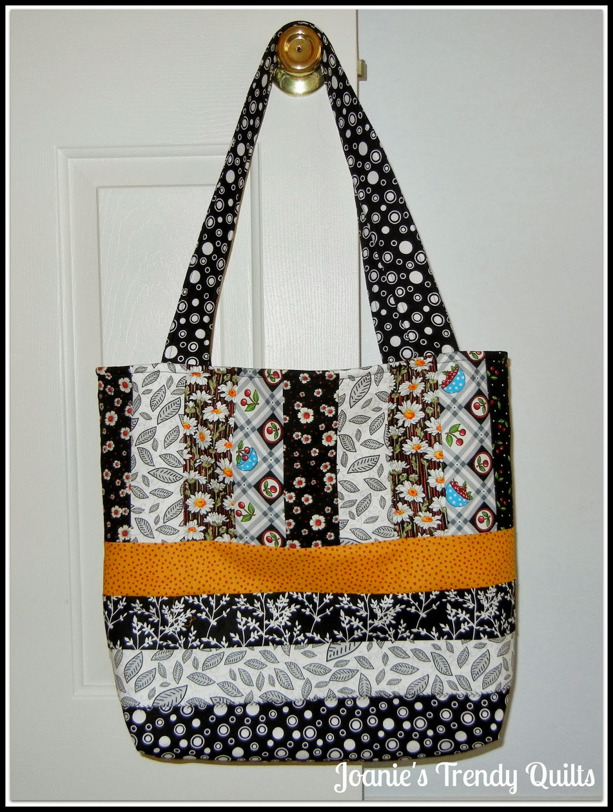 Joanie's Trendy Quilts : Basically Black and White