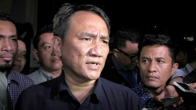 Andi Arief: Mohon Dicek, Ada 7 Kontainer Surat Suara Sudah Dicoblos di Tanjung Priok Andi Arief: Mohon Dicek, Ada 7 Kontainer Surat Suara Sudah Dicoblos di Tanjung Priok