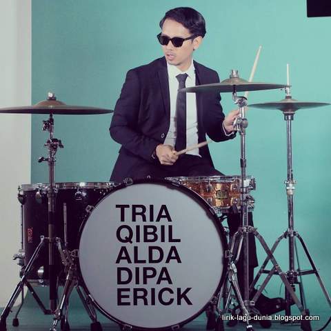 Erick Drummer The Changcuters - instagram Erick Drummer The Changcuters - instagram