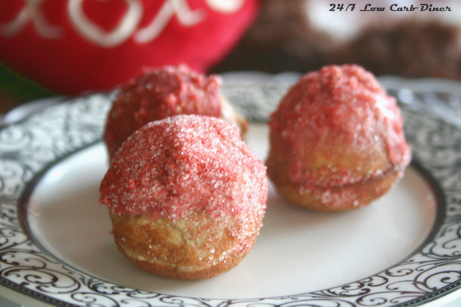 24/7 Low Carb Diner Strawberry Cake Bites for My Sweetheart