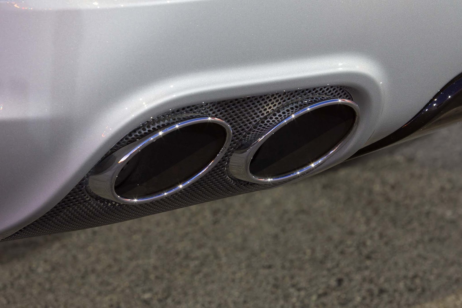 MASERATI LEVANTE, SUV LEVANTE ITALIA, GIA XE 5 CHỖ LEVANTE 2019, MASERATI QUẬN 1, XE MASERATI NHẬP KHẨU CHÍNH HÃNG MASERATI SAI GÒN LÊ DUẨN