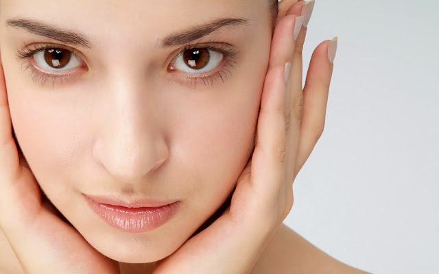 Cara Alami Agar Kulit Tetap Terlihat Kencang dan Bersinar cara membuat kulit kencang, cara agar kulit bersinar, cara membuat kulit tetap sehat, cara membuat kulit putih merona
