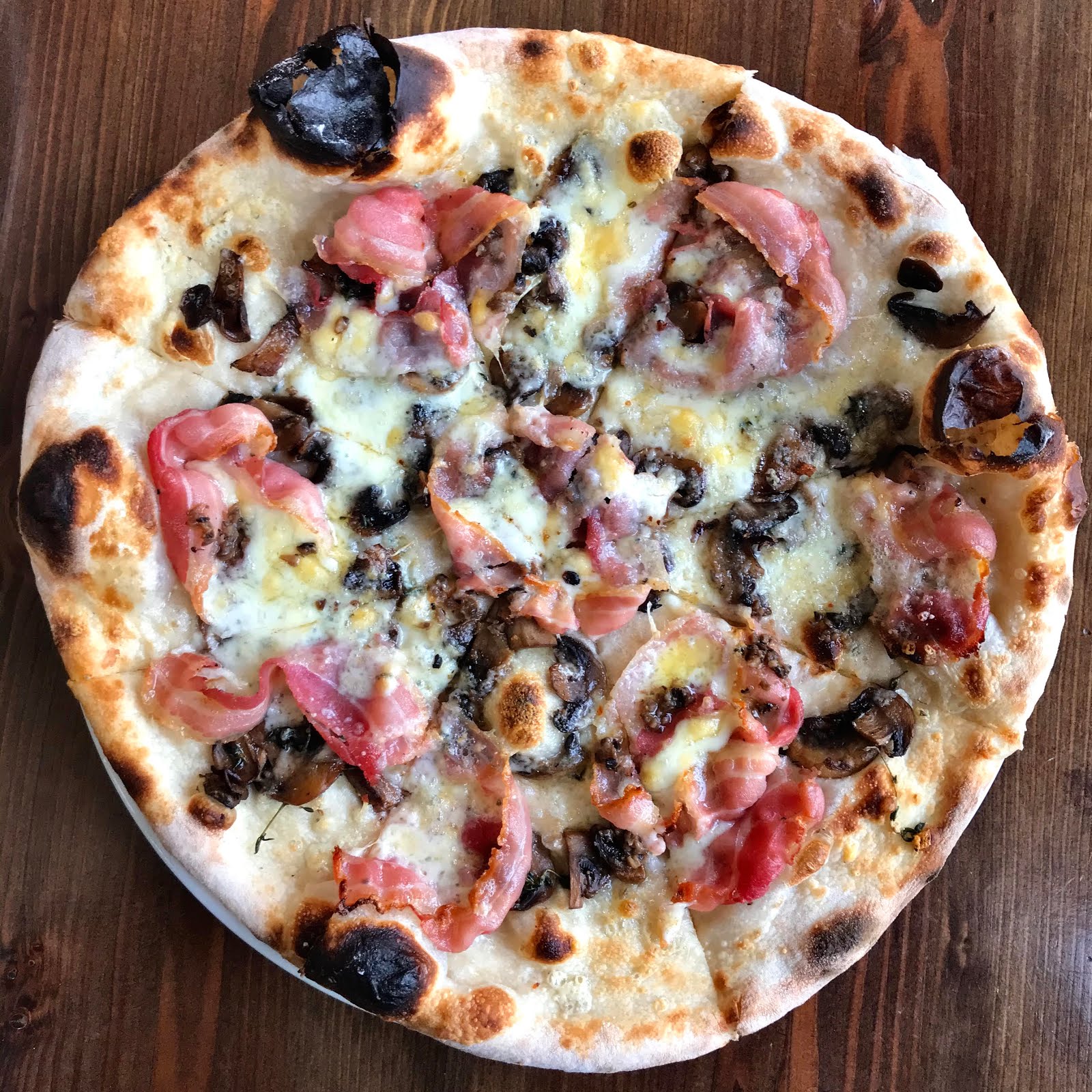 H A R L E M + B E S P O K E EAT WOOD OVEN PIZZA AT BAR 314