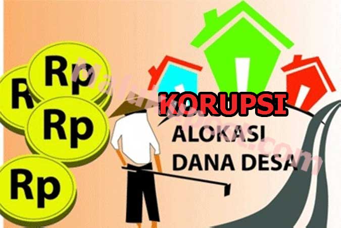 Hakim Tipikor Vonis Kades Oma Tiga Tahun Ambon, Malukupost.com - Majelis hakim Tindak Pidana Korupsi pada Kantor Pengadilan Negeri Ambon menjatuhkan vonis tiga tahun penjara terhadap Kepala Desa Oma, Yosep Caleb Patinama bersama Yulianus Sekawael selaku sekretaris desa setempat. "Kedua terdakwa terbukti bersalah melanggar pasal 3 Undang-Undang nomor 31 tahun 1999 sebagaimana telah diubah dengan UU nomor 20 tahun 2001 tentang korupsi juncto pasal 55 ayat (1) ke-1 KUH Pidana sebagai dakwaan subsider," kata ketua majelis hakim tipikor, Jimmy Wally didampingi Ronny Feix Wuisan dan Jefry Jefta Sinaga selaku hakim anggota di Ambon, Maluku, Rabu (21/2).