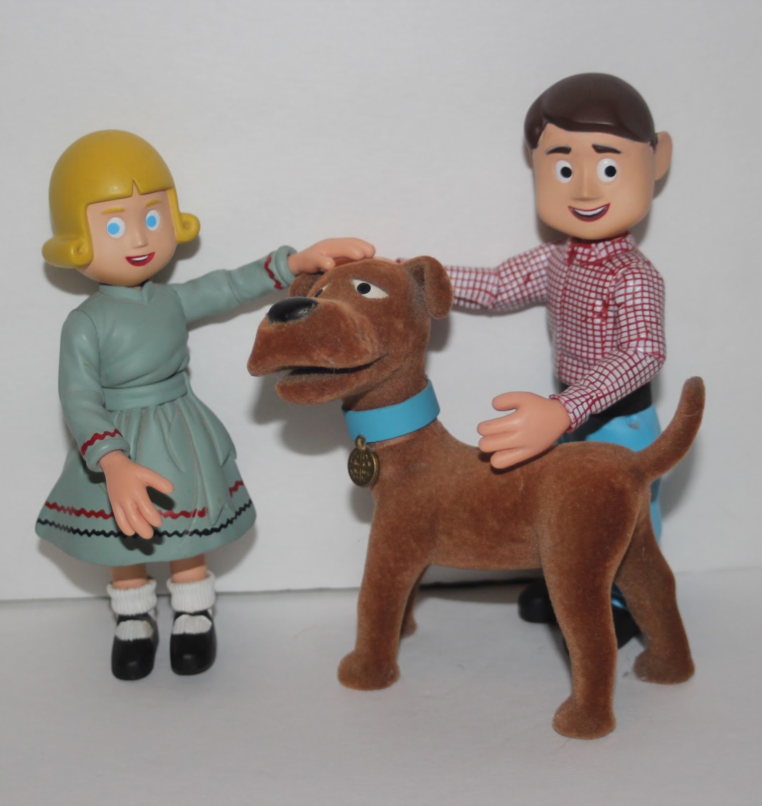 OF THE DOLLS DollADay 2017 61Davey and Goliath and Family