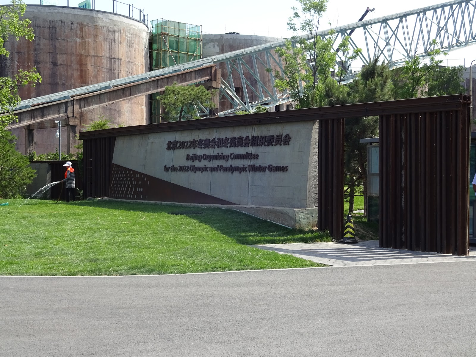 their offices have been integrated into an old steel factory in ways that were pretty mind boggling i ve never really seen anything like it their offices have been integrated into an old steel factory in ways that were pretty mind boggling i ve never really seen anything like it