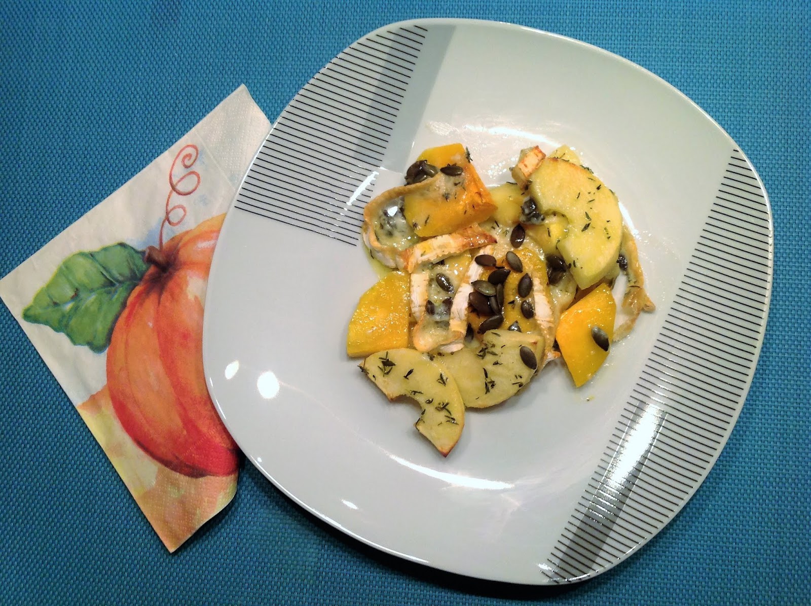Wessels low carb Welt: Ofenkürbis mit Apfel und Weichkäse