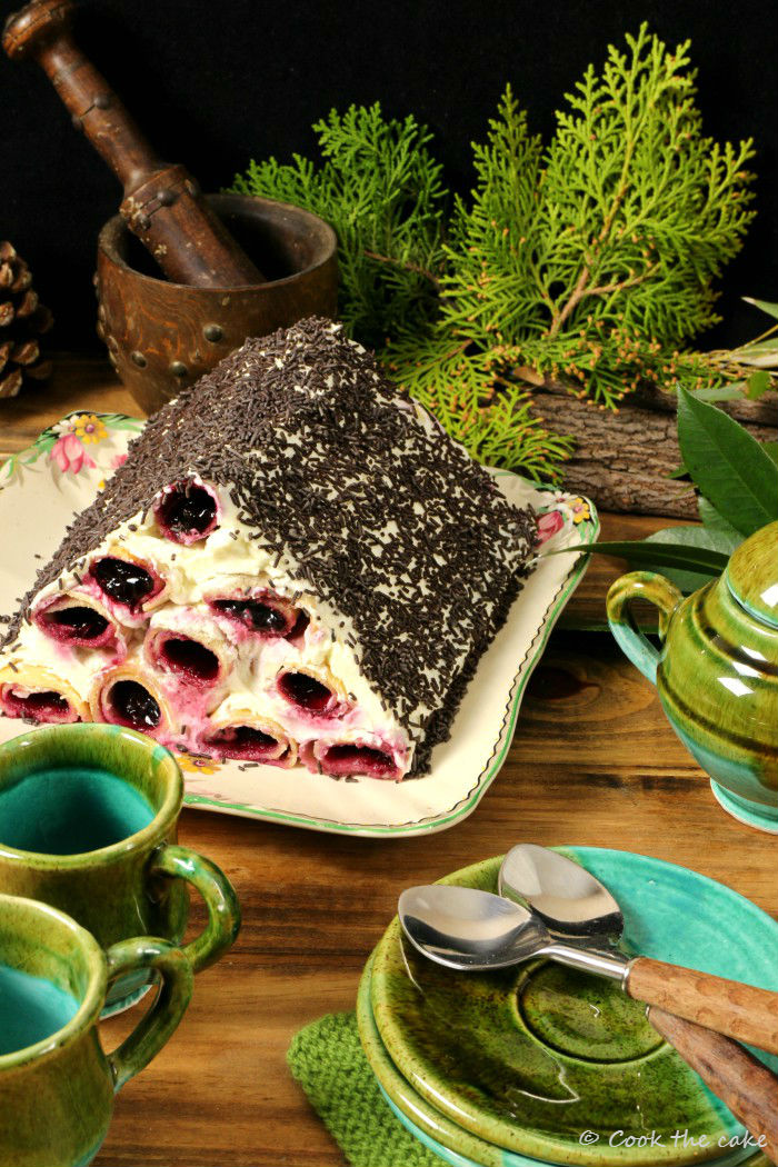 cusma-lui-guguta, woodpile-cake, logs-under-the-snow-cake moldovan-dessert