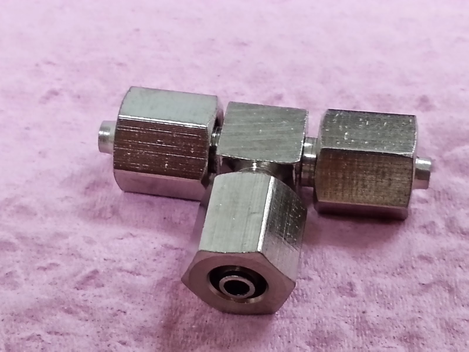 myrctrading T joint for rc hydraulic 4mm