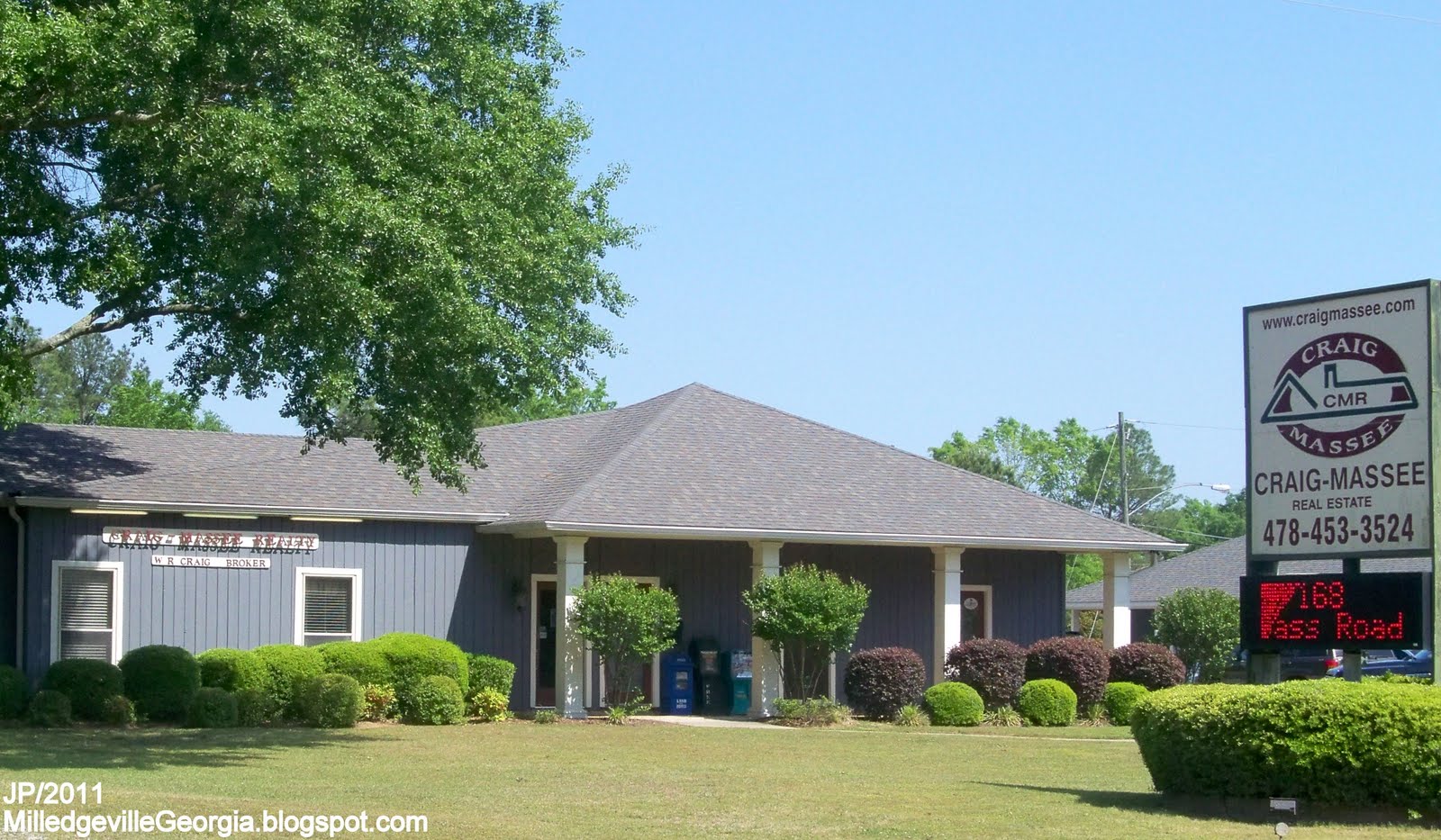 MILLEDGEVILLE GCSU GMC College Restaurant Menu Attorney Bank Hospital Church Baldwin