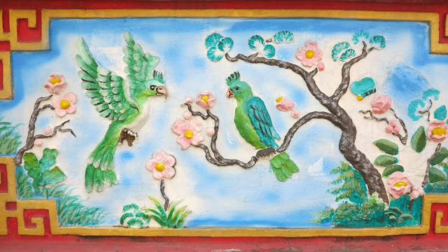 ByHaafner, wall picture, temple, birds and flowers