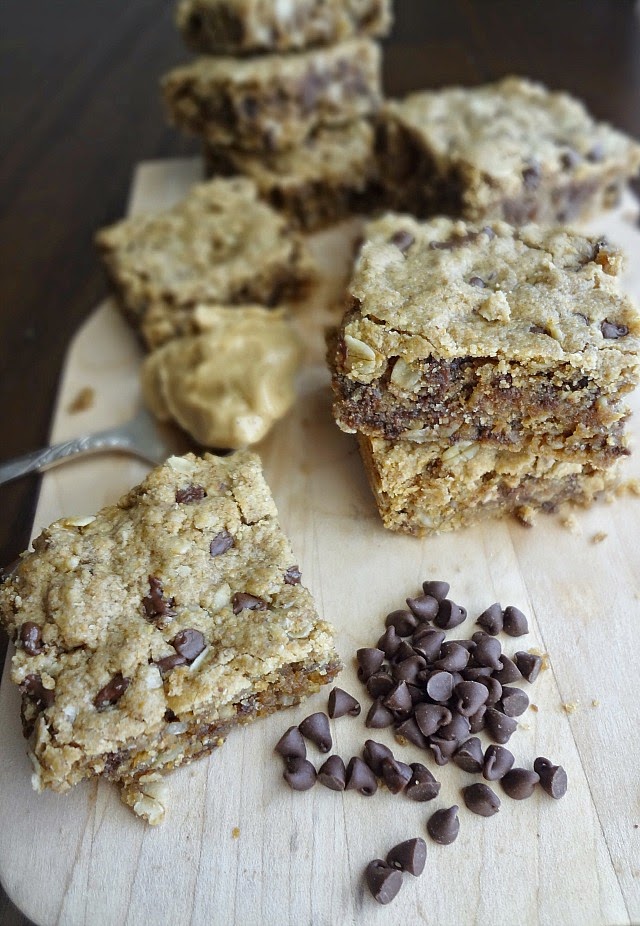 {Healthy} Peanut Butter Chocolate Chip Oat Bars
