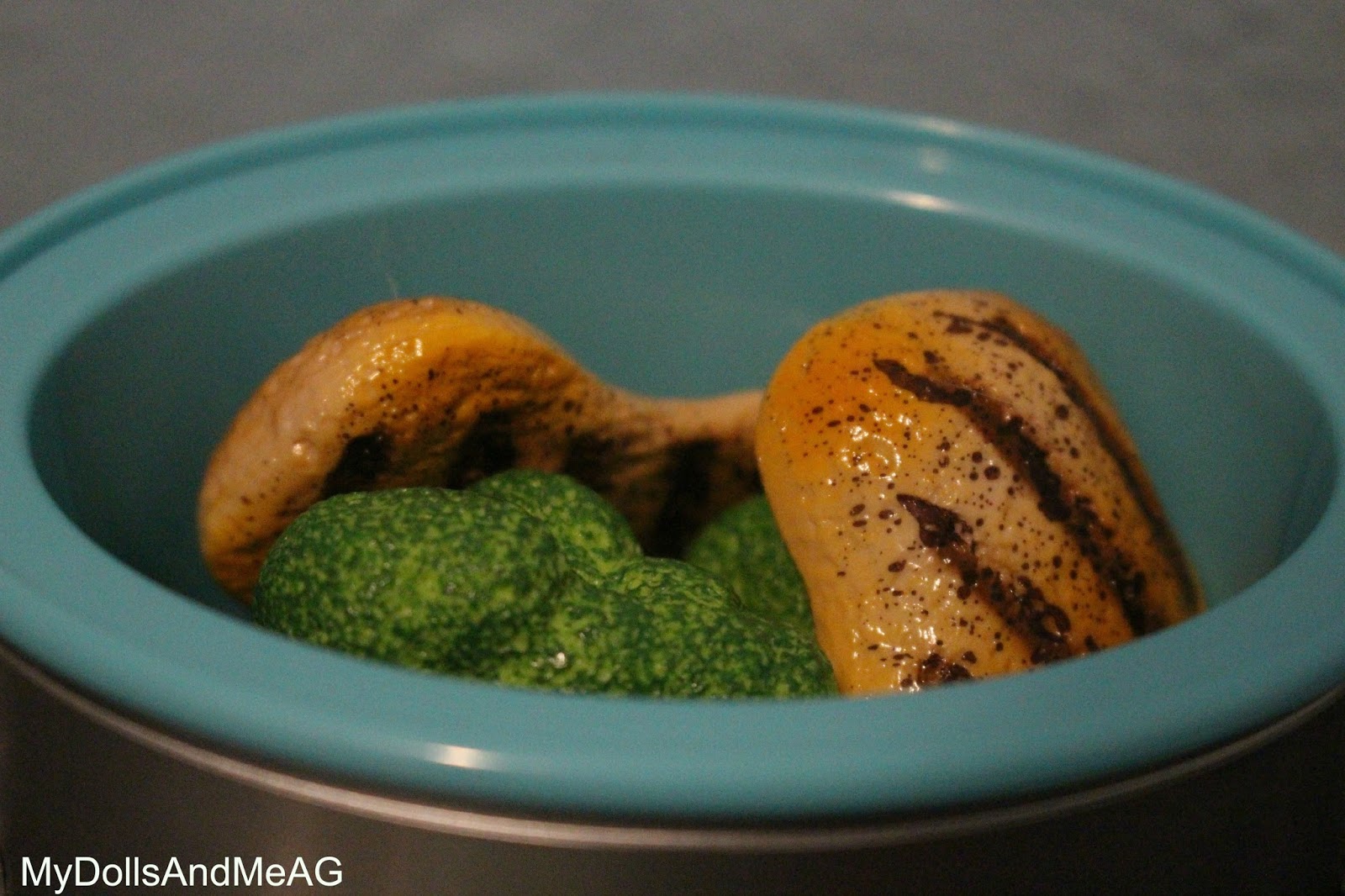 My Dolls And Me; An American Girl Doll blog Review; Slow Cooker Dinner Set