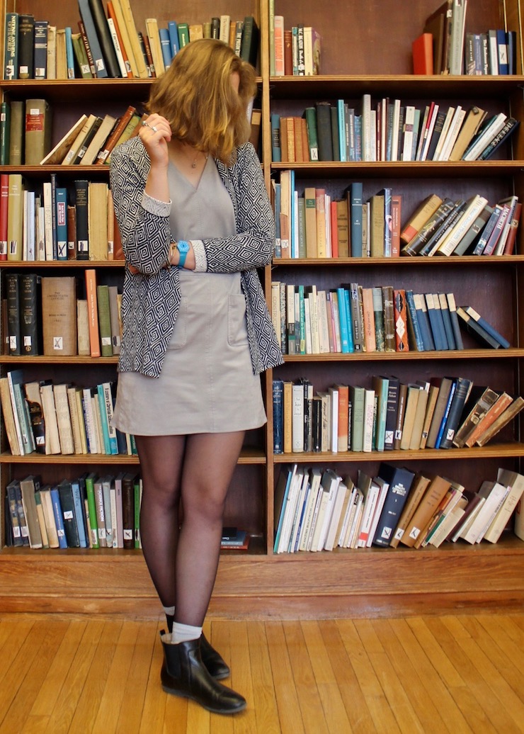 Geometric long sleeve sweater, gray suede Max Mara dress, black leather Chelsea booties #ootd #fashion