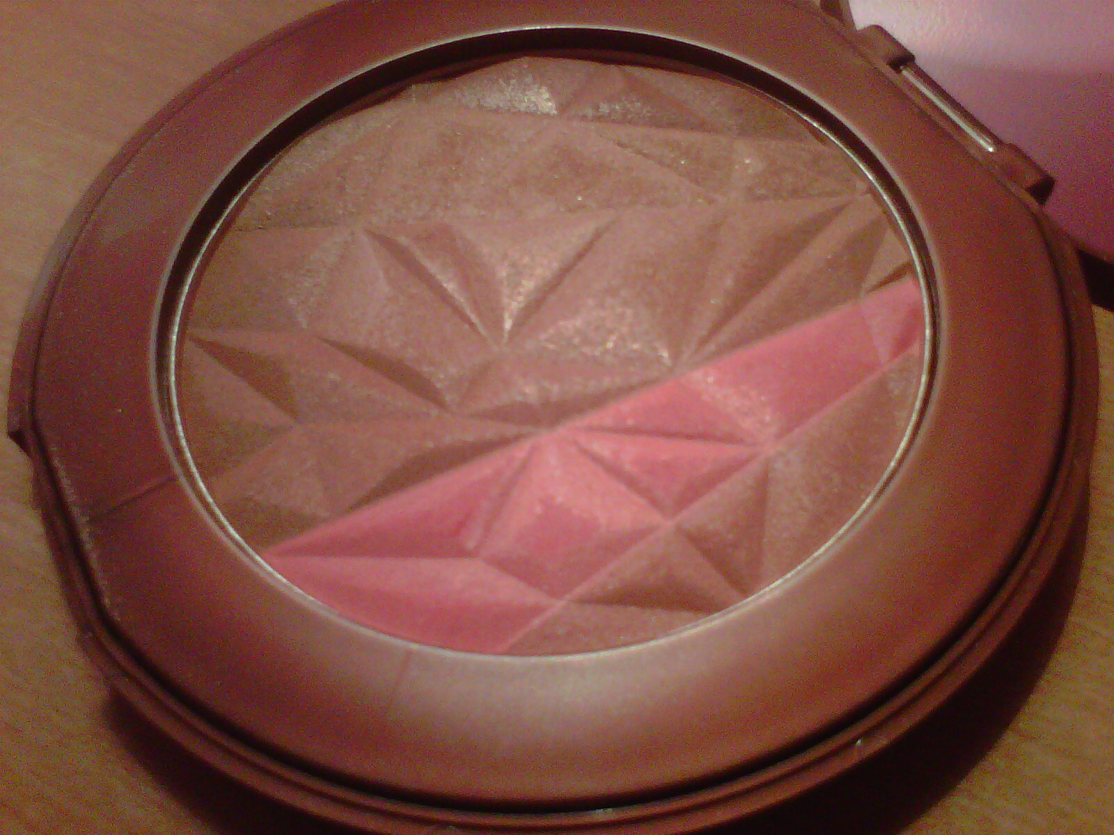 miss.makeup.addict New Bronzer ♥ Marcelle Sundune Bronzing Pressed Powder