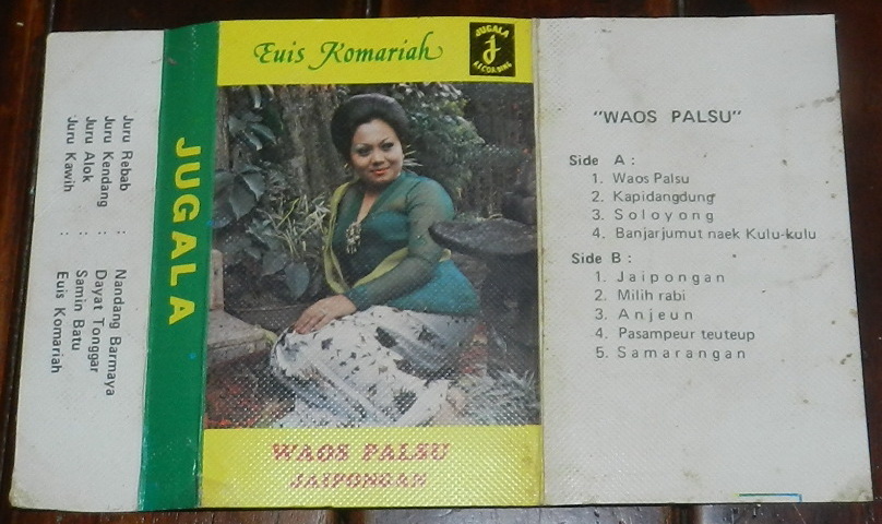 Euis Komariah - Pasampeur Teuteup (Lirik)