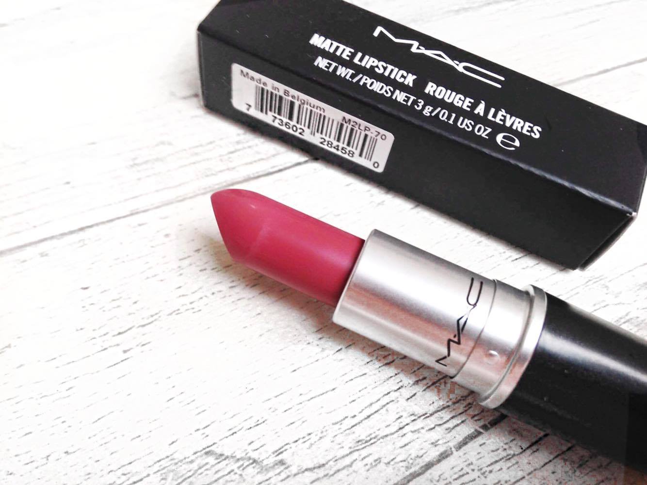 MAC Lipstick Mehr | Review & Swatches MAC Lipstick shade Mehr on my