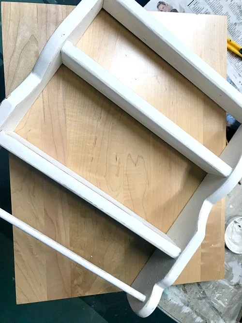 Adding a cabinet door to the back of a shelf 